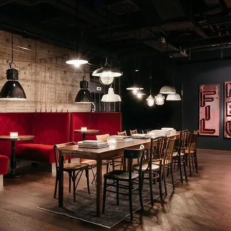 Ruby Leni 뒤셀도르프