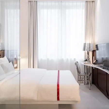 Hotel Ruby Leni