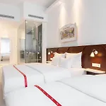 Ruby Leni מלון 4*