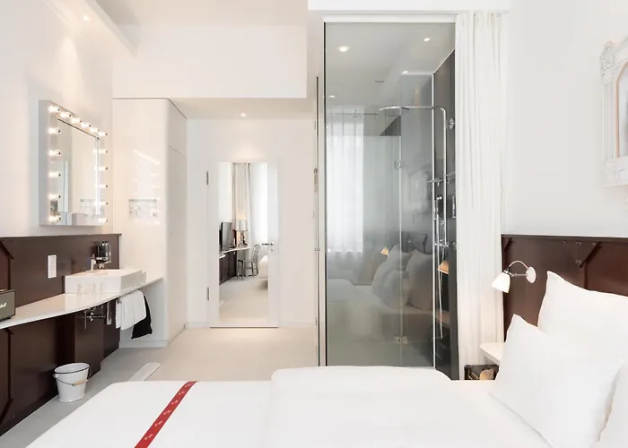 Ruby Leni 4* Dusseldorf